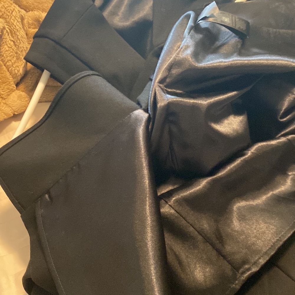 EXPRESS Little black dress - Picture 7 of 8